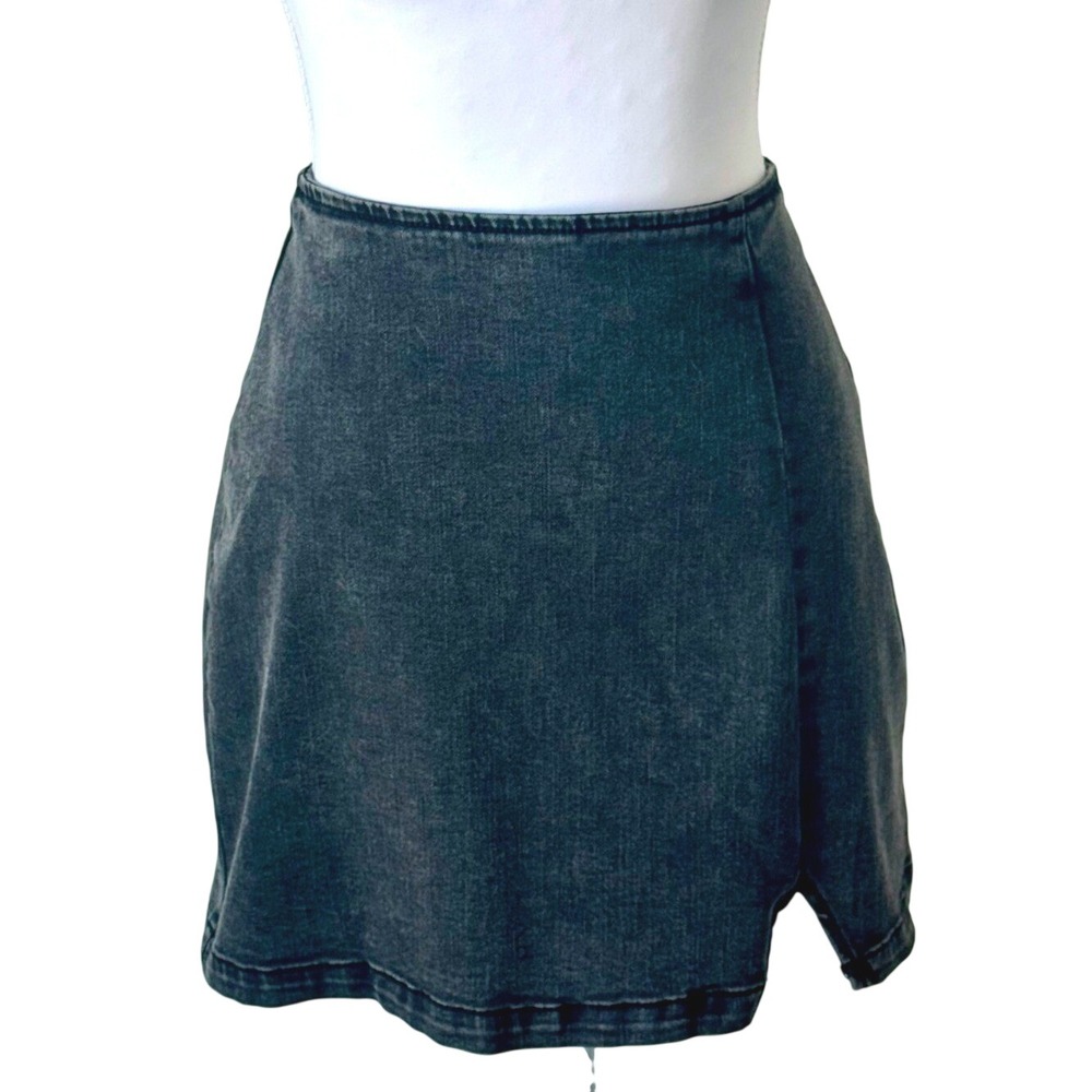 Mini Skirt Women Size 4 Gray Acid Wash Side Slit Back Zip Wild Fable